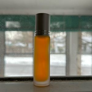 Boucheron body oil type for men